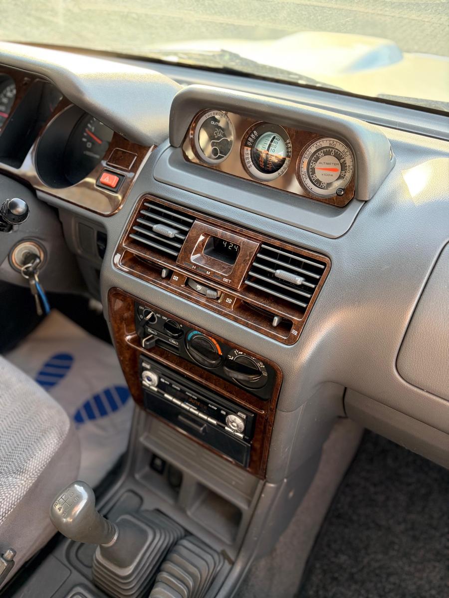 Mitsubishi Pajero 2004 — photo 25