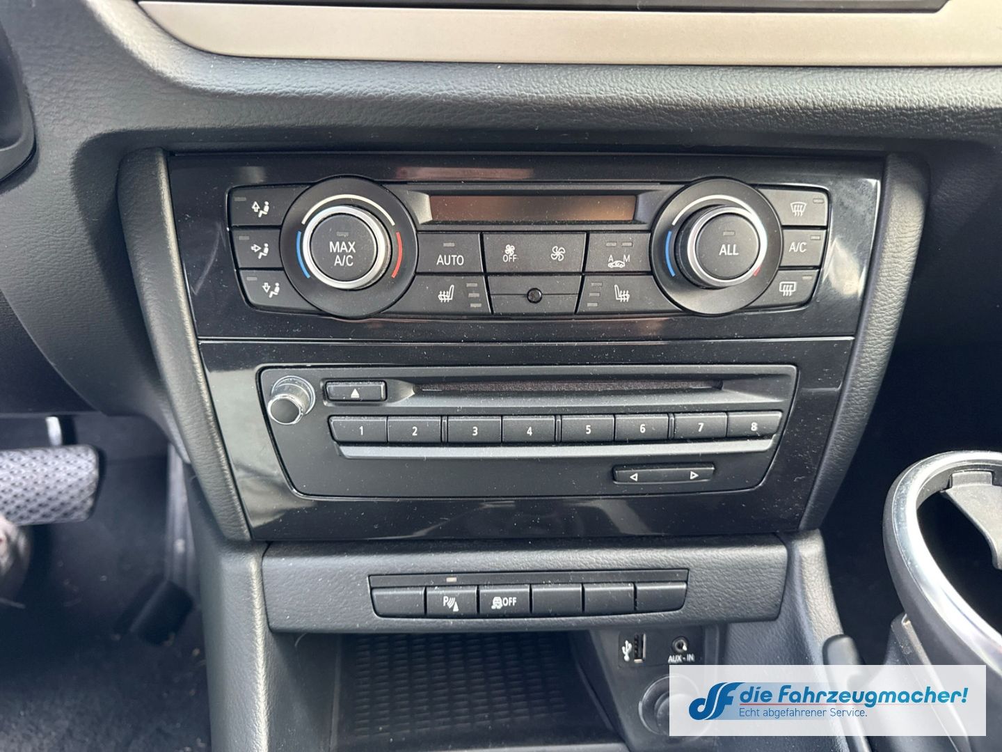 Fahrzeugabbildung BMW X1 18i sDrive Navi Klimaautom *MOTORSCHADEN