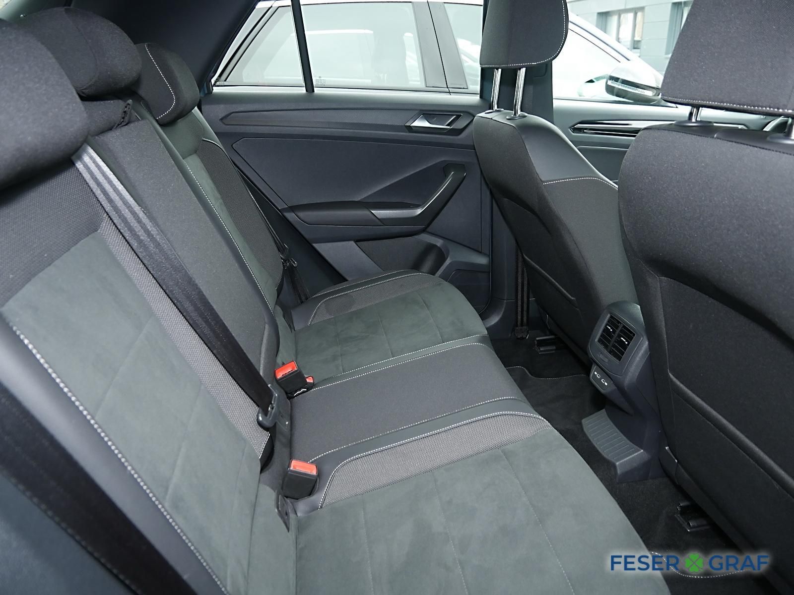Volkswagen T-Roc - Bild 8