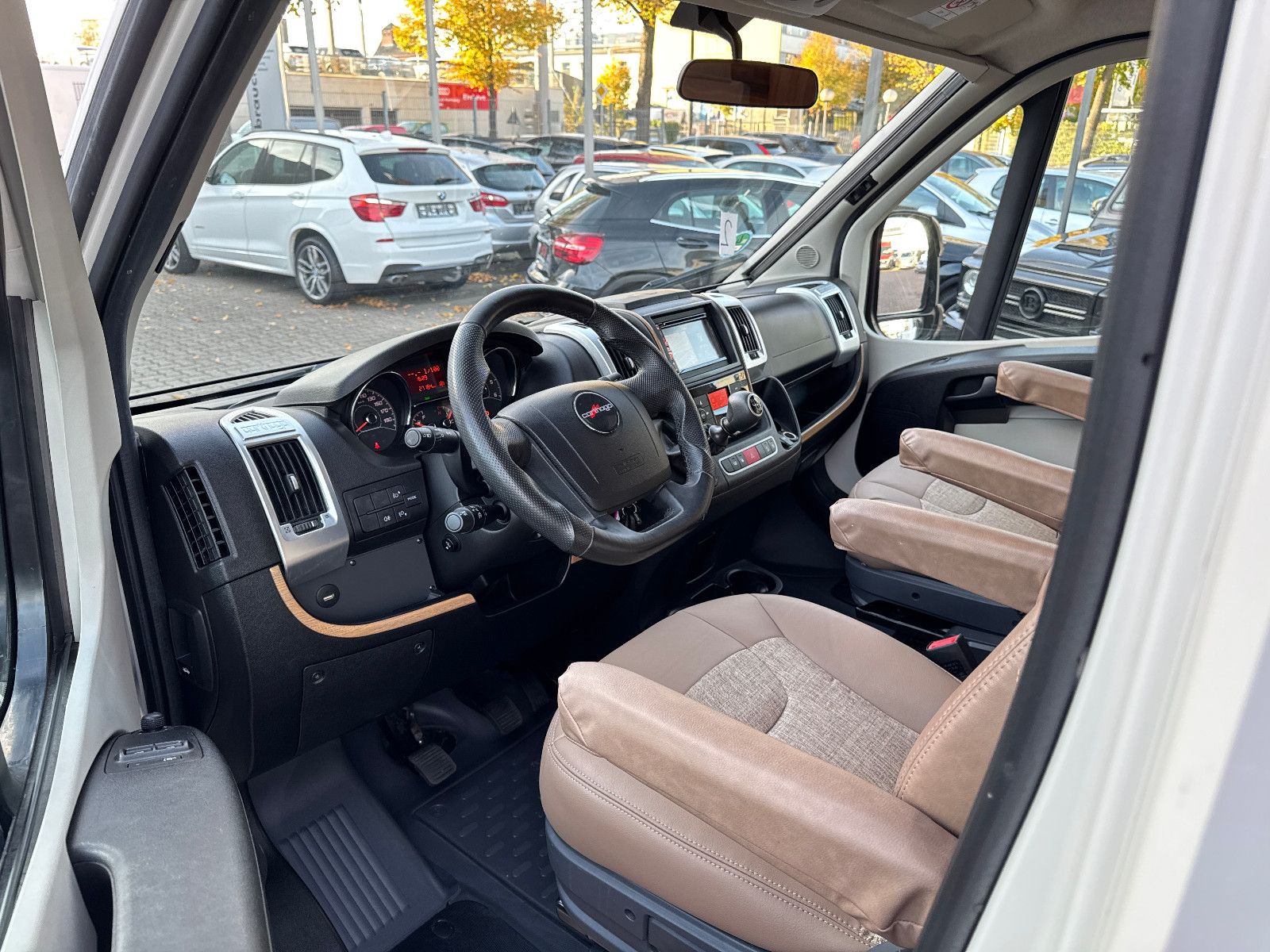 Fahrzeugabbildung Carthago C-Tourer T 148 LE H SOLAR TV SAT HUBBETT KAMERA