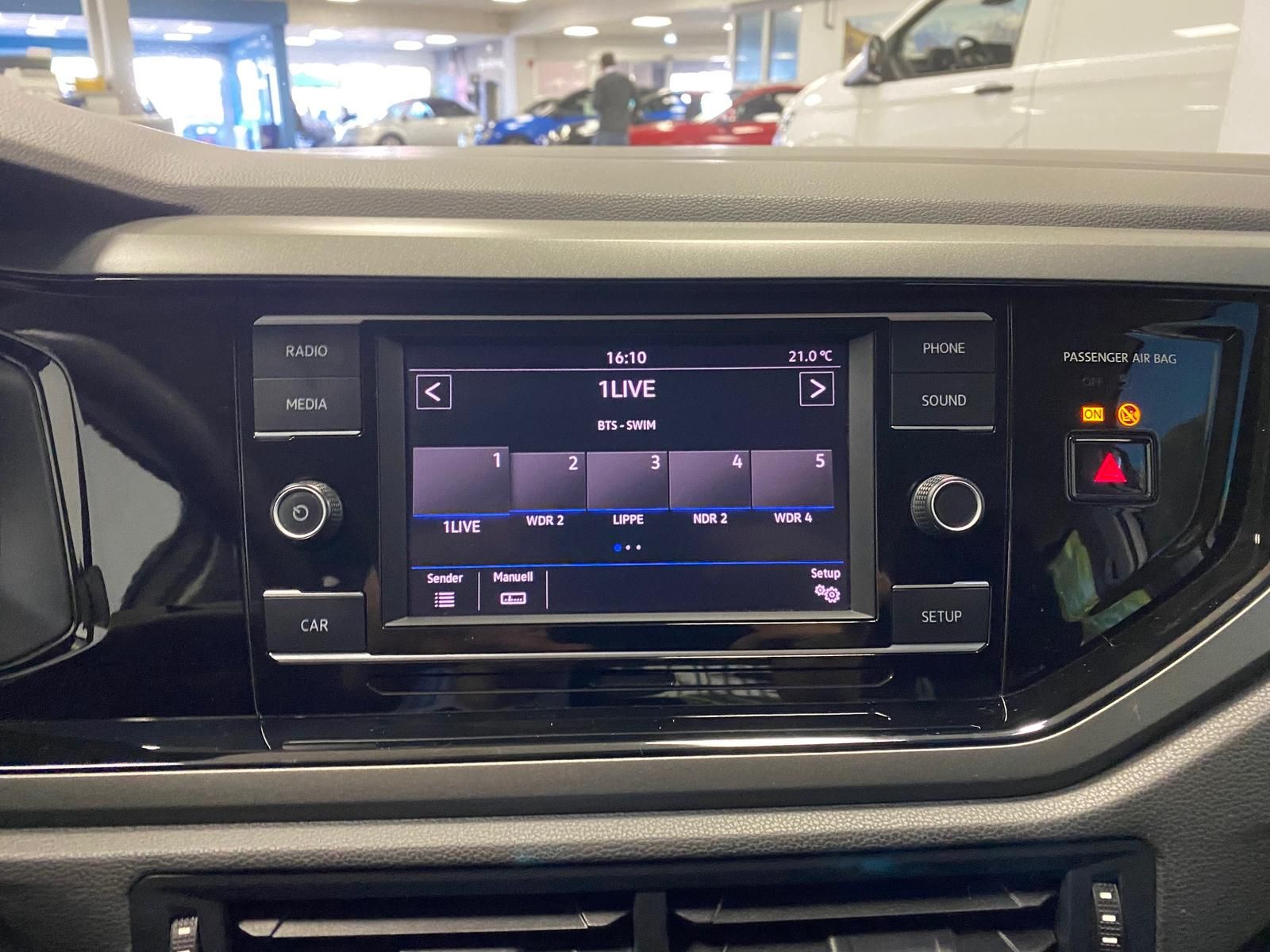 Fahrzeugabbildung Volkswagen Polo 1.0 TSI Comfortline PDC+SITZHEIZ+ALLWETTER+