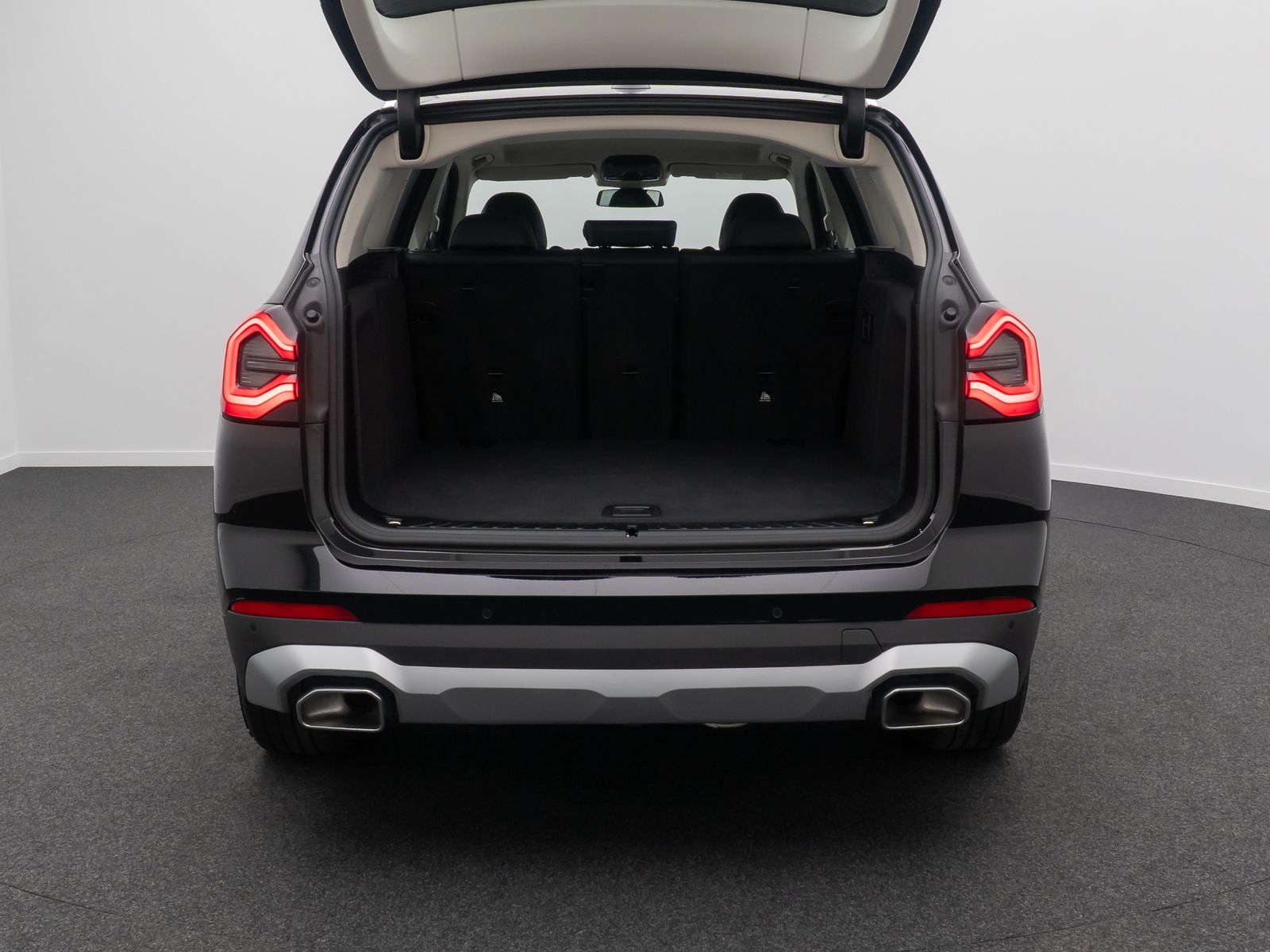 Fahrzeugabbildung BMW X3 xD20d AHK Kamera DAB Leder Sportsitz 18Zoll