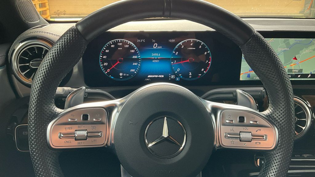 MERCEDES-BENZ A-Class 2022