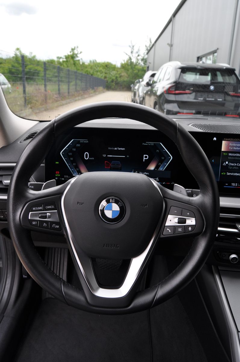 BMW 318i Touring Aut. LED Widescreen DAB Tempomat foto 18