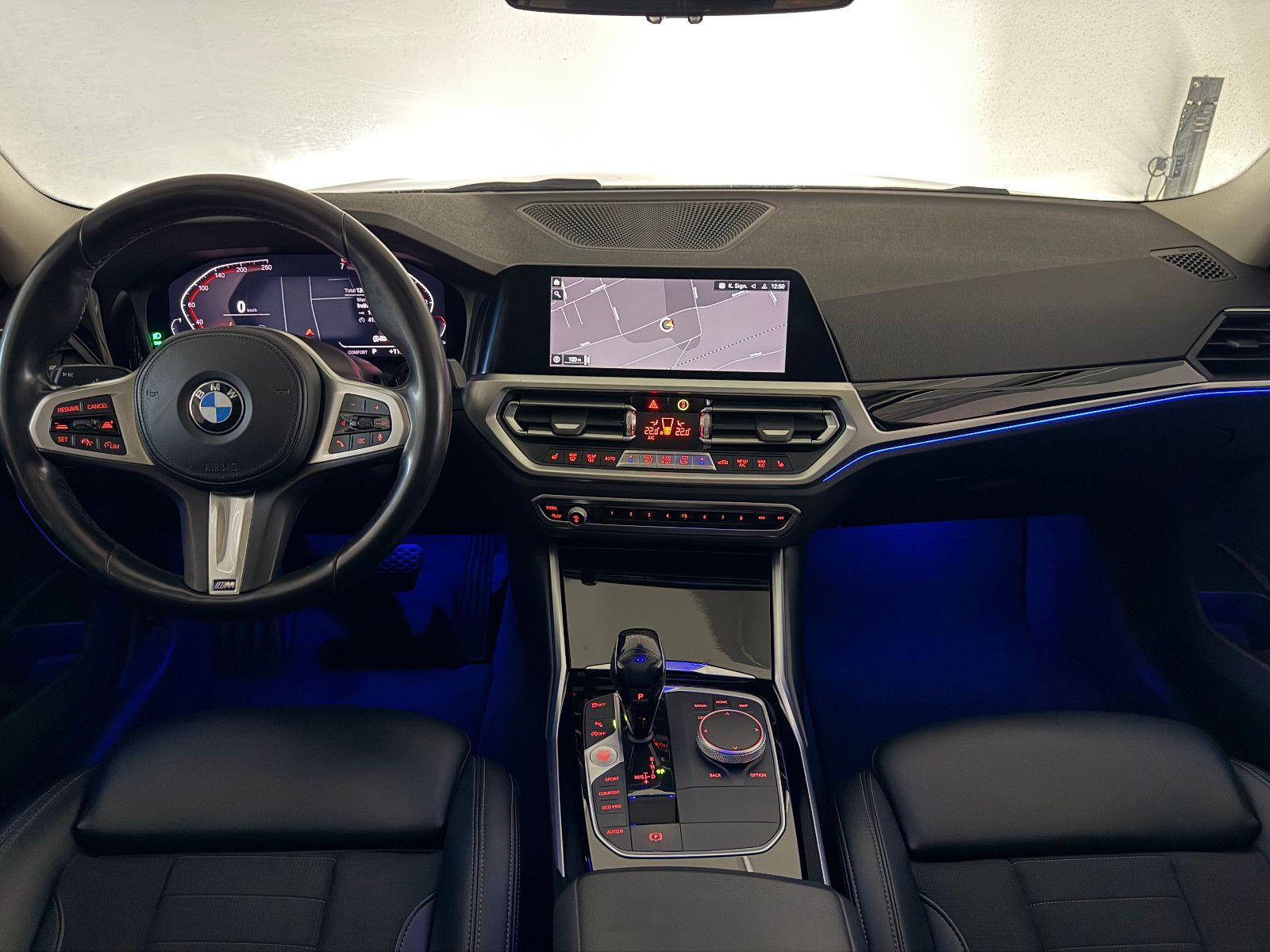 Fahrzeugabbildung BMW 320 i SPORT LINE/LED/DAB/KAMERA/VRTL COCKPIT/ACC