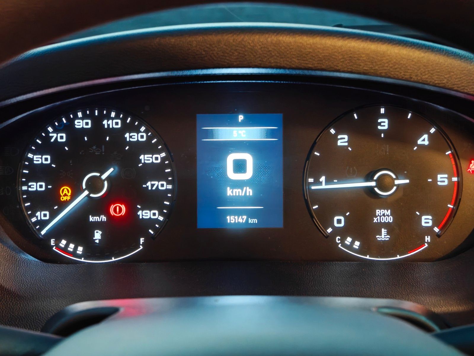 Fahrzeugabbildung Carado T-135 - SAT, TV, 2x Batterie, Solar, Automatik!