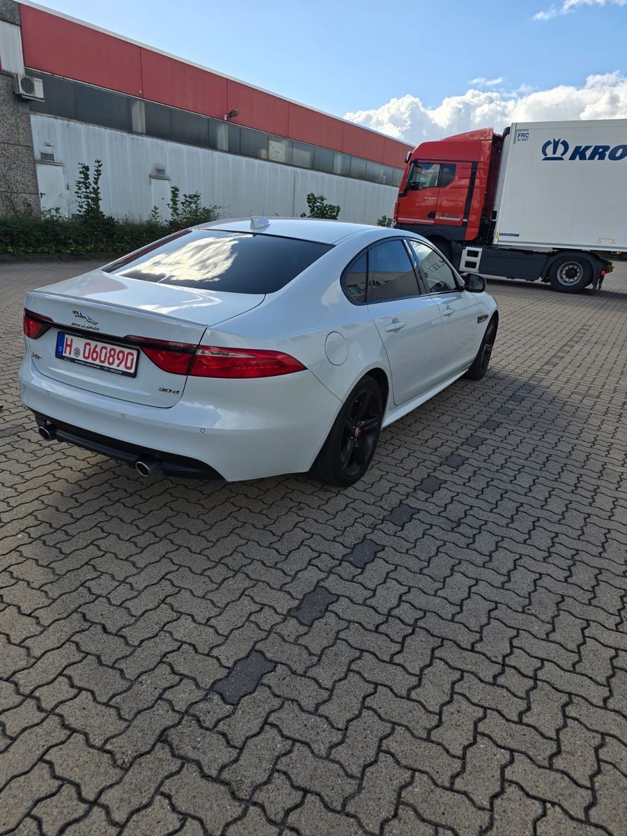 XF R-Sport Bi-Xenon*Kamera*Model 2018