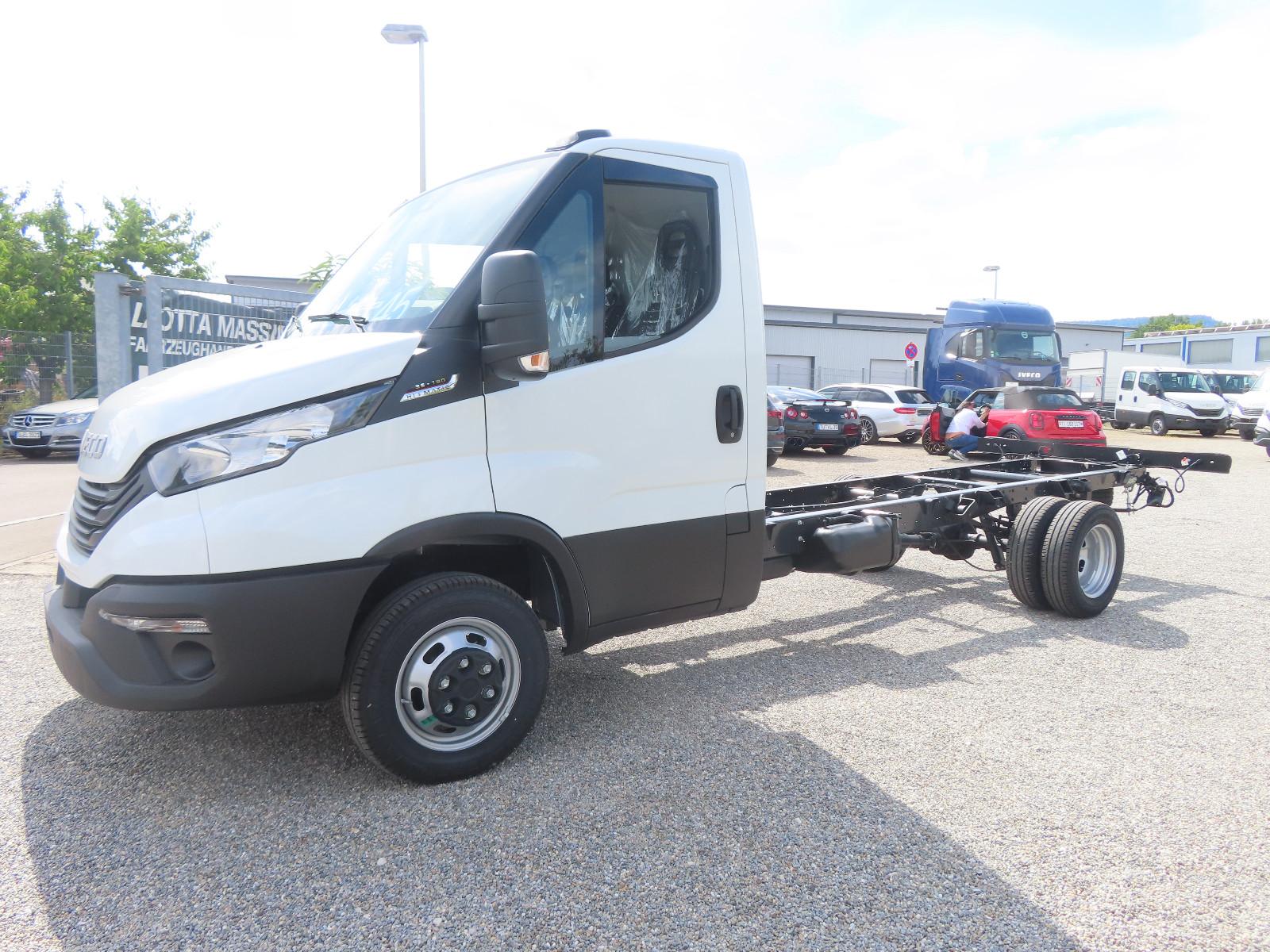 Iveco 35C18H A 8 3,0   Neu FZ..145