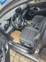 Toyota Yaris 1.5-l-VVT-i Hybrid CVT Club Club - Toyota Yaris Unfallwagen
