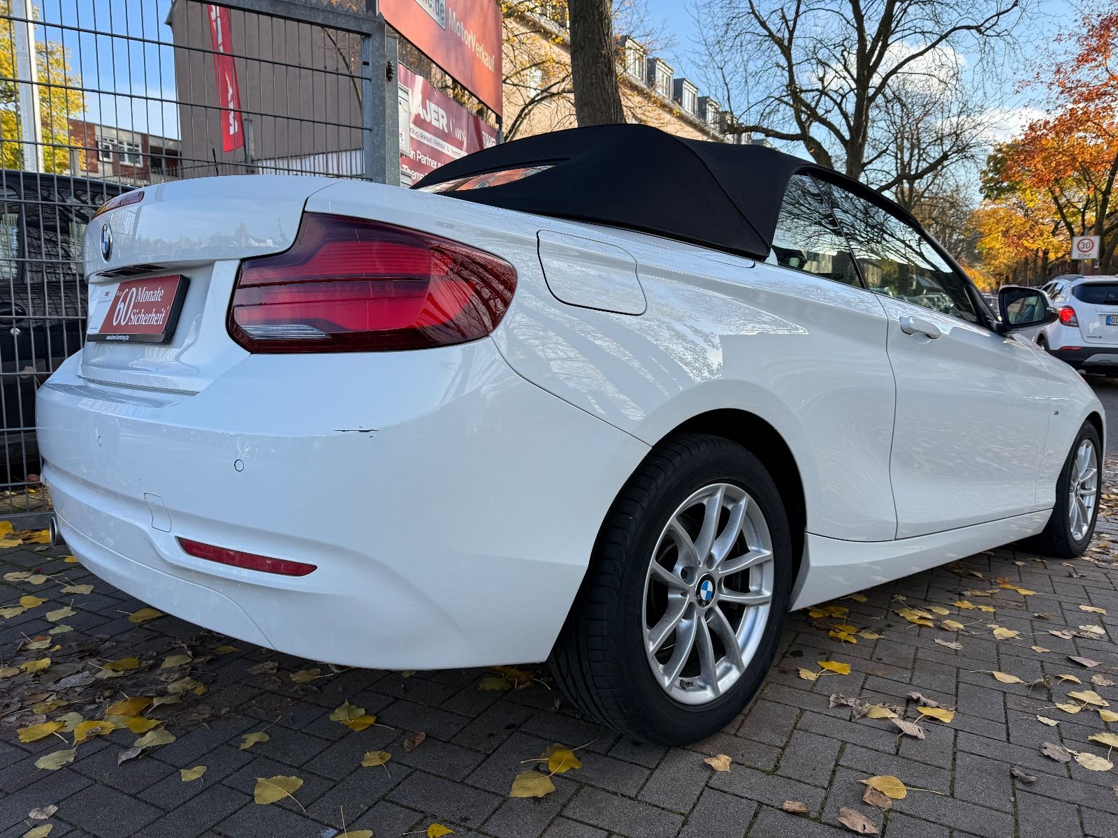 Fahrzeugabbildung BMW 218i Cabrio Advantage*LED*NAVI*ALU*PDC*SHZ