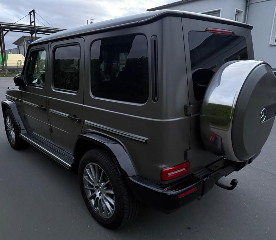 Mercedes-Benz G 400