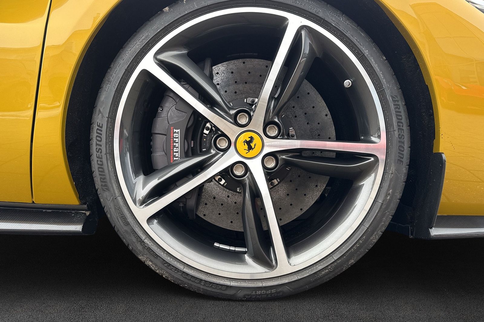 Fahrzeugabbildung Ferrari 296 GTS*Voll Karbon*Lift*Kamera*LED*1.Hand