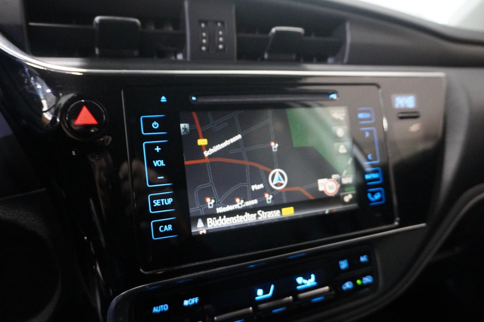 Fahrzeugabbildung Toyota Auris 1.2 LIM. DESIGN EDITION NAVI/LED/KAMERA/SH