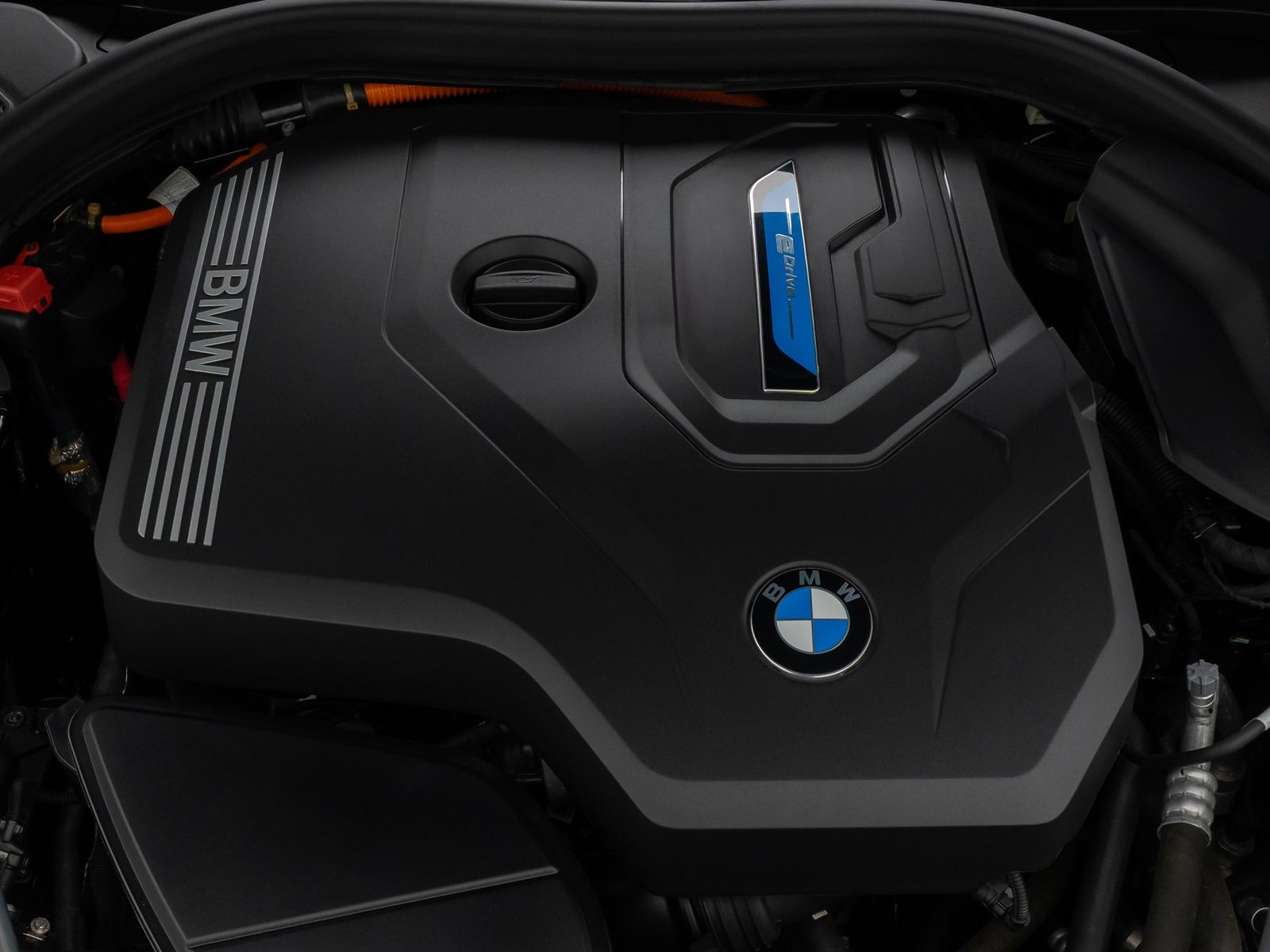 Fahrzeugabbildung BMW 530e xD M Sport Laser DAB H/K HUD AHK Panorama