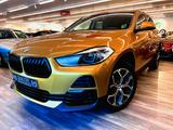 BMW X2 SDrive 18D Advantage Paket Autom Navi 18Zoll - : Gold, Soundsystem