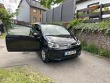 Volkswagen move up! black pearl, 8 fach bereift - VW up! Gebrauchtwagen in Frankfurt