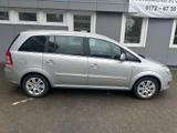 Opel ZafFamilyPlus.XenonSitzh.+Standh.TÜneu.1Hand.1A. - Opel Zafira Gebrauchtwagen in Frankfurt