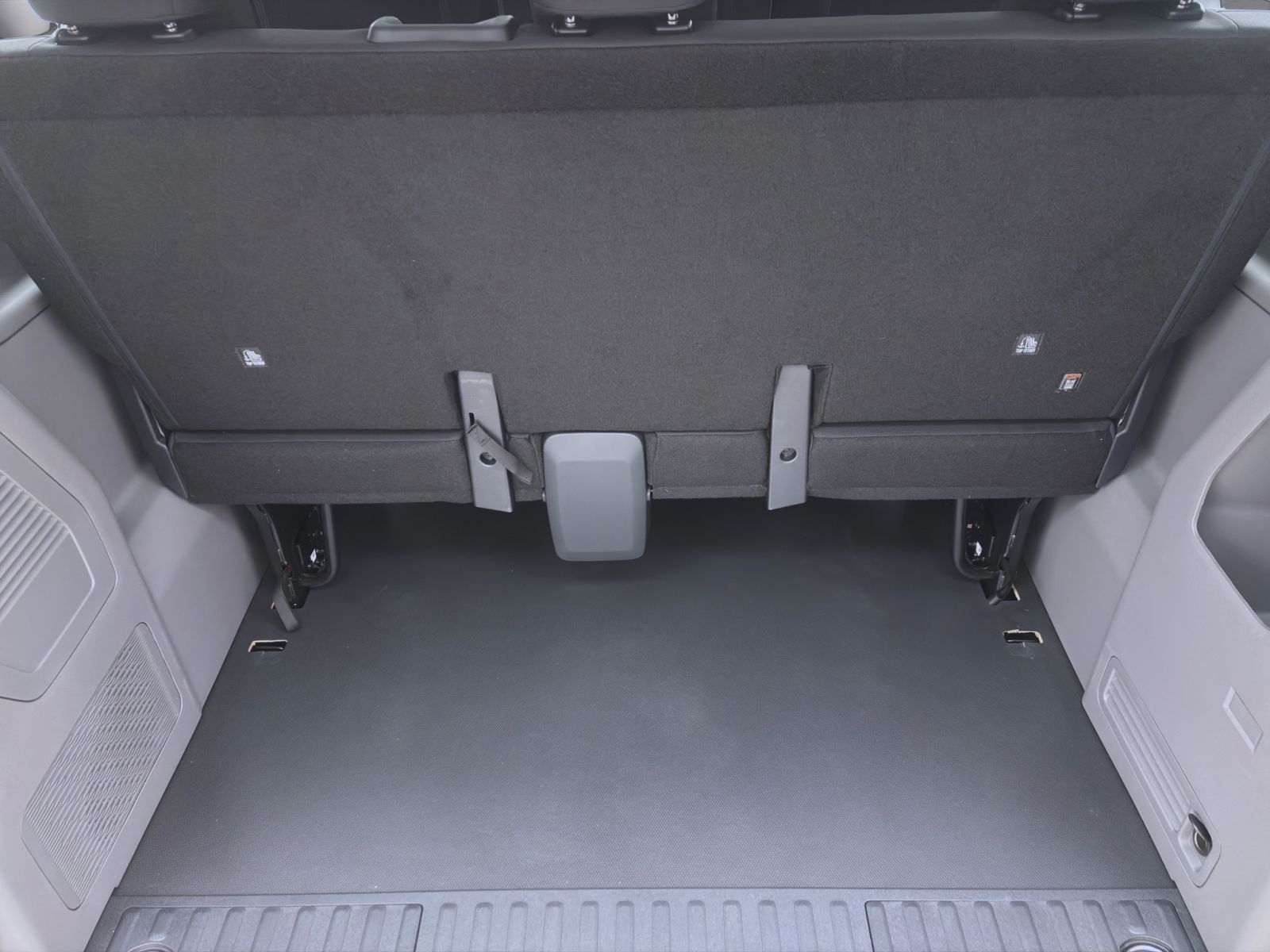 Volkswagen T7 Caravelle - Bild 4