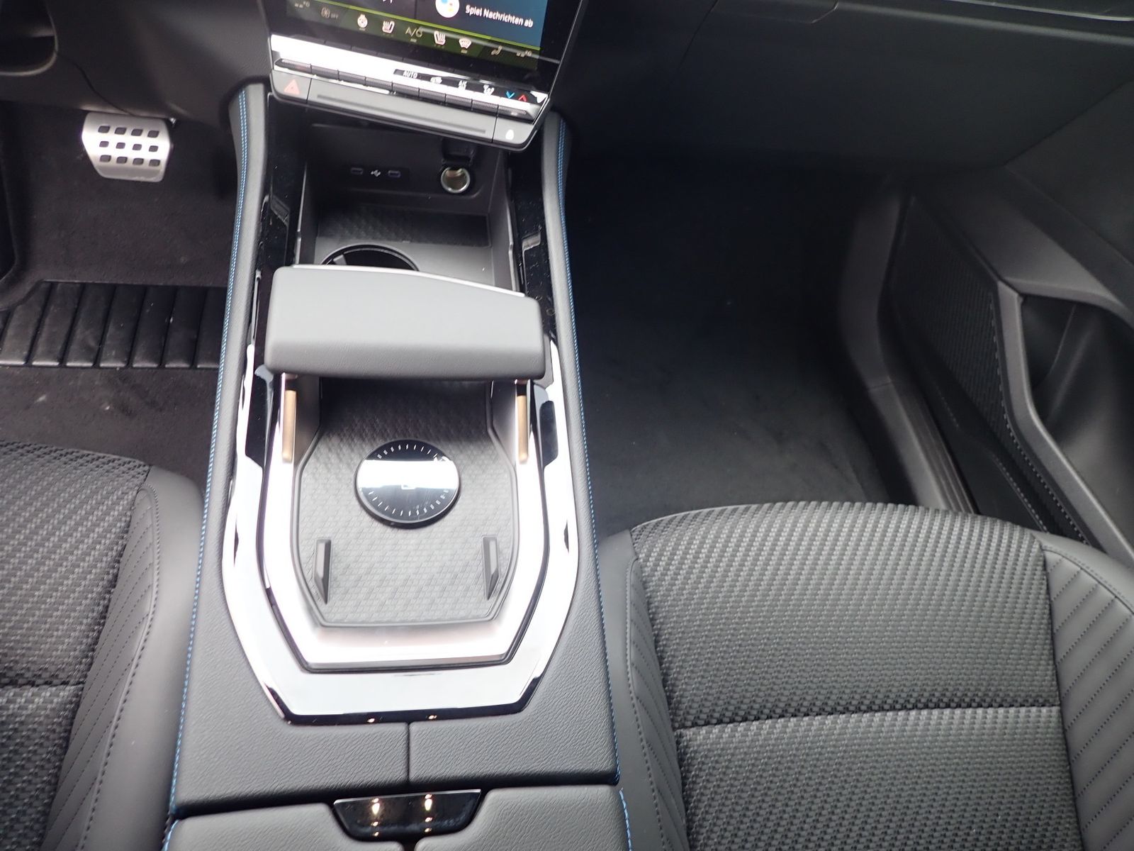 Fahrzeugabbildung Renault Espace 6 Esprit Alpine Full Hybrid E-Tech 200 5-