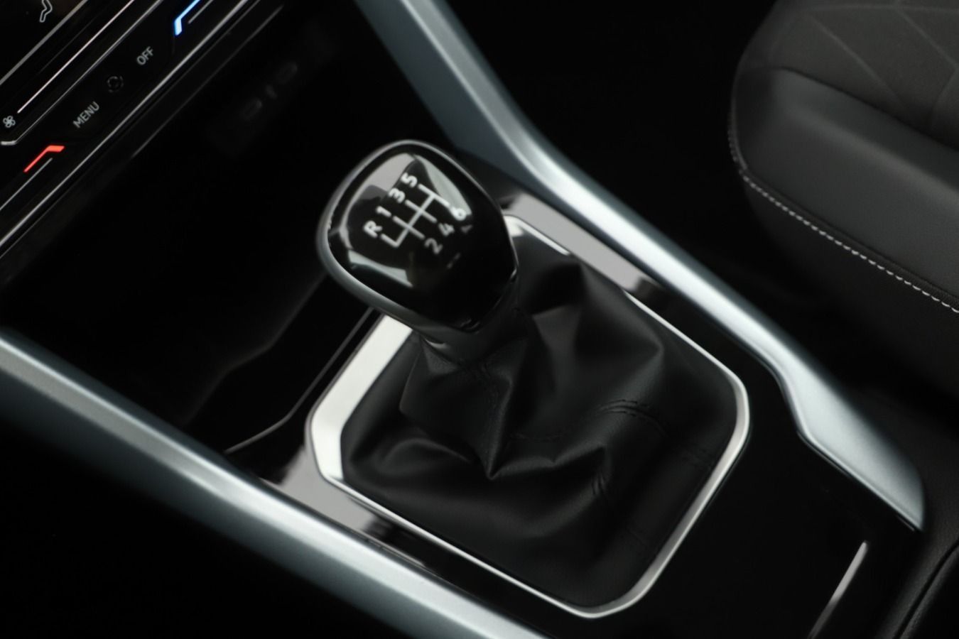 Volkswagen T-Roc - Bild 12