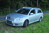 Toyota Avensis Combi Exec. 2.0-l Automatik TÜV 07/27    - Toyota Avensis aus 2005: Kombi