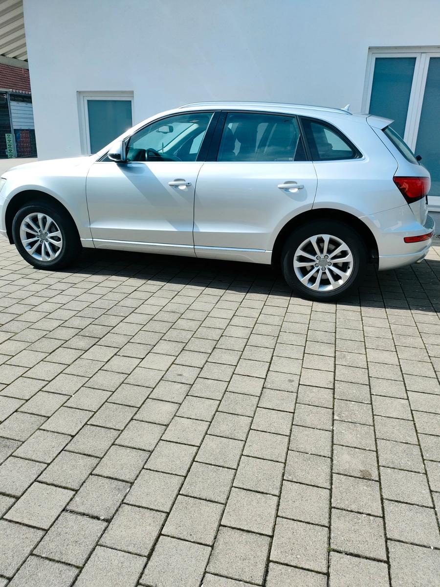 Audi Q5 3.0 TDI quattro ALLRAD | AHK | STANDHZ |