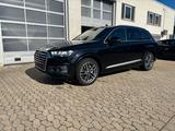 Audi Q7 3.0 TDI quattro 7-Sitzer Pano Leder AHK - Audi Q7 in Braunschweig