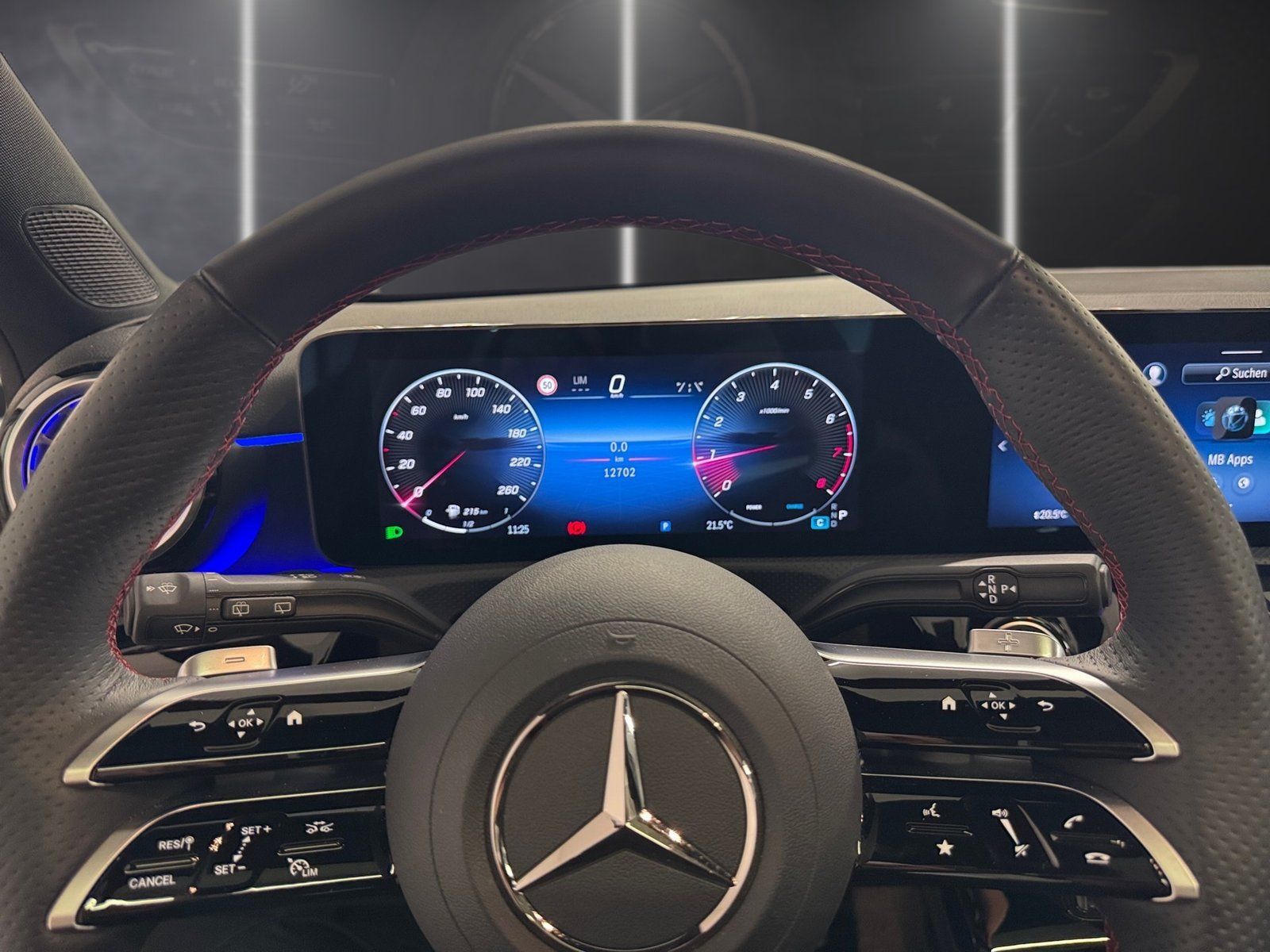 Fahrzeugabbildung Mercedes-Benz A 200 AMG*Pano*Kamera*LED*CarPlay*Ambiente*K-GO*