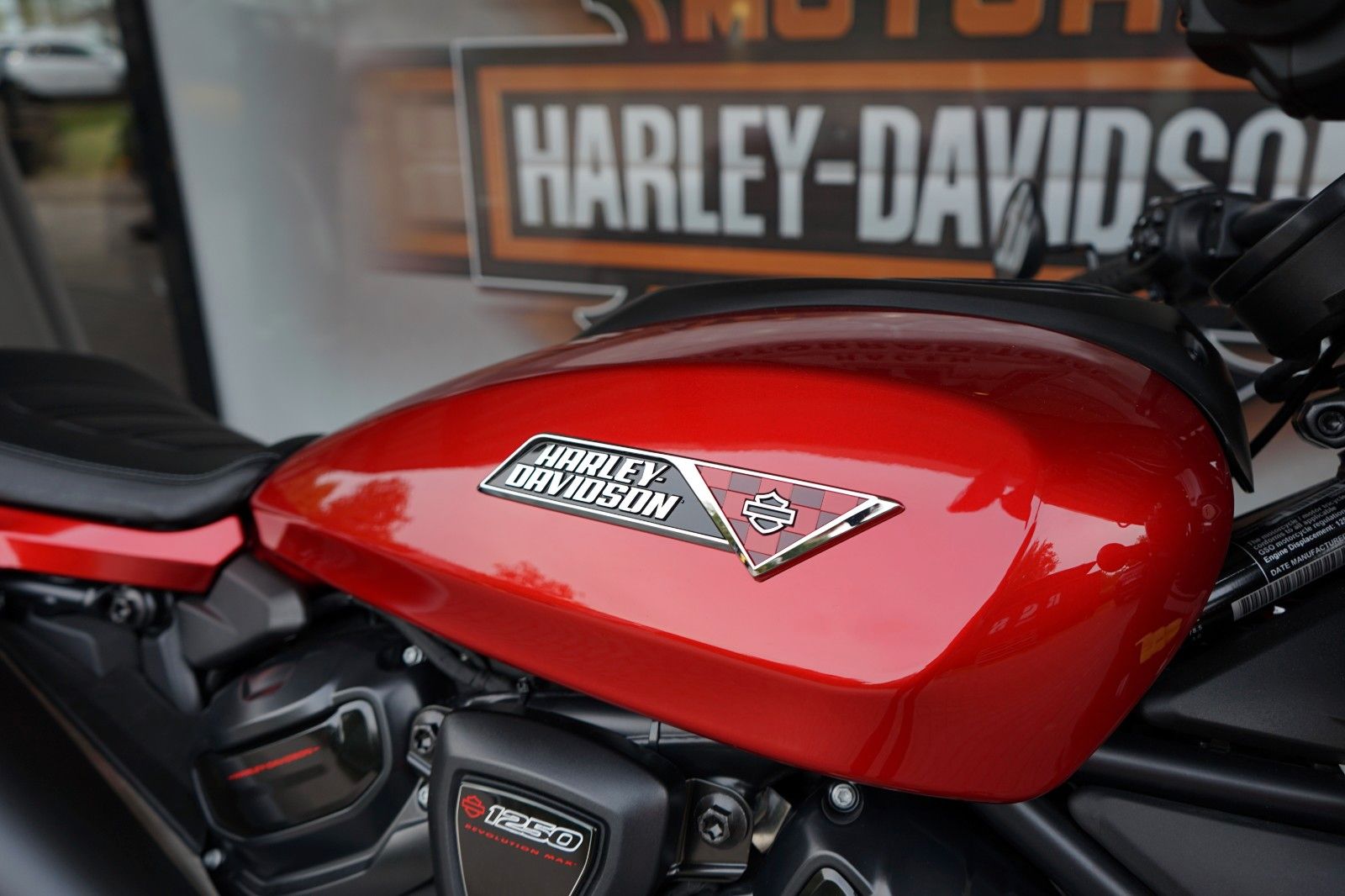 Fahrzeugabbildung Harley-Davidson Sportster S MY25 - Brilliant Red - Sofort Verfüg