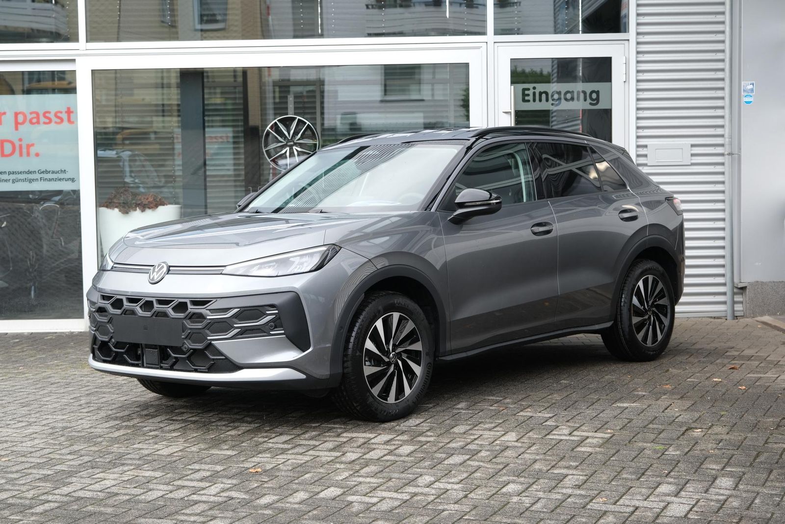 Volkswagen T-Roc 1.5 eTSI Life AHK DSG ACC LED App-Navi ...