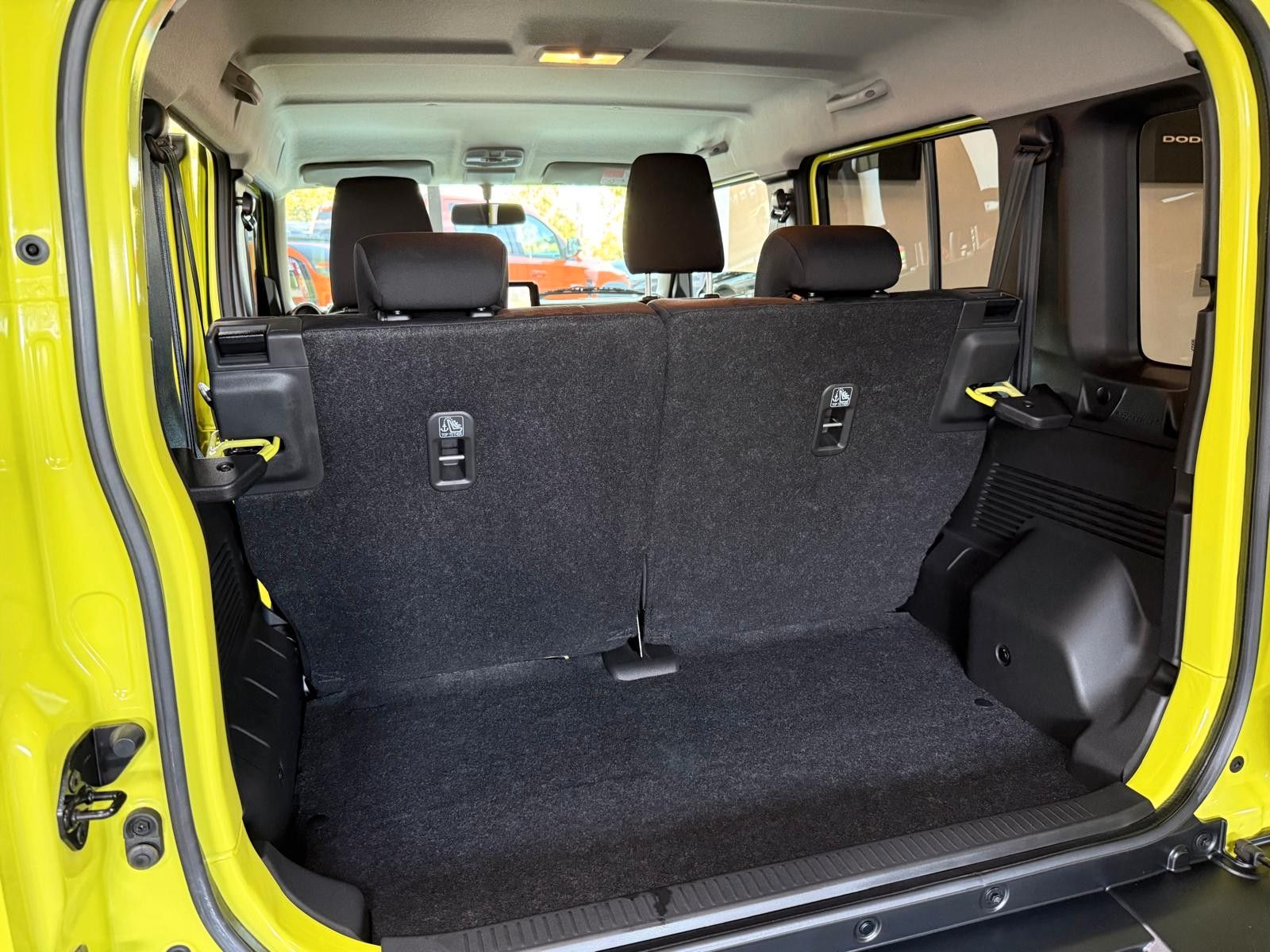 Fahrzeugabbildung Suzuki Jimmy GLX 4-TÜRER AUTOMATIK
