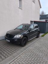 Mercedes-Benz ML 350 - - Mercedes-Benz ML 350 in Dortmund