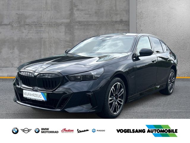 BMW 550 e xDrive M Sport Park-Assistent Sportpaket H