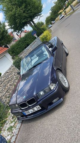 BMW E36 320i Cabrio