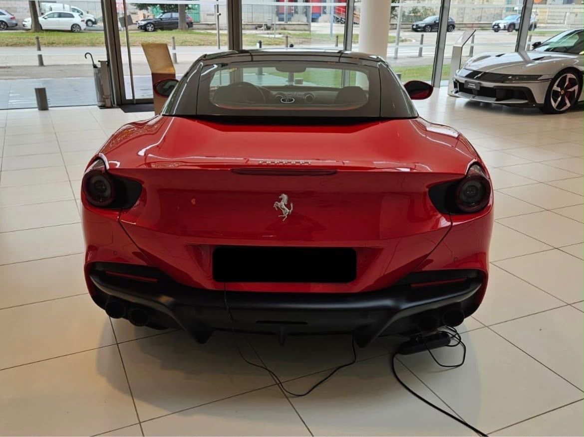 Ferrari Portofino M BI-COLOR imagem 2