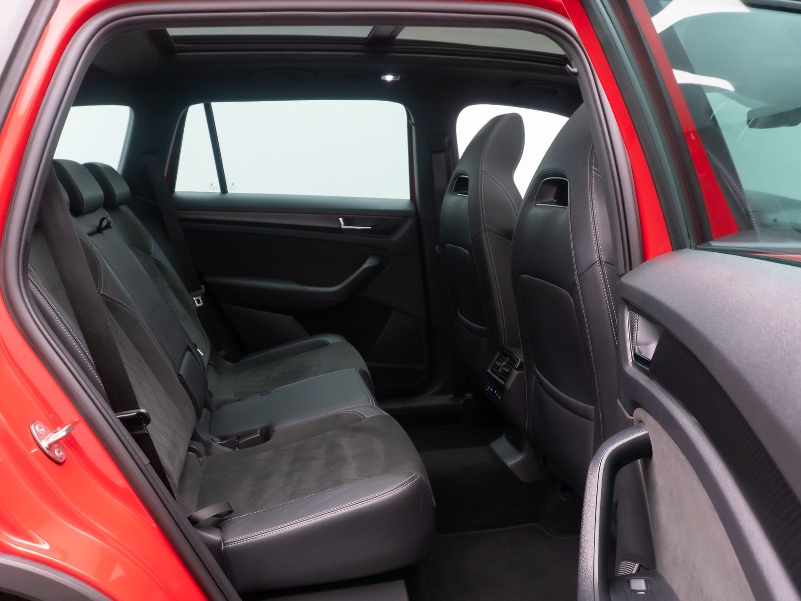 Fahrzeugabbildung SKODA Kodiaq Sportline ACC Kamera Panoram Komfort Voll