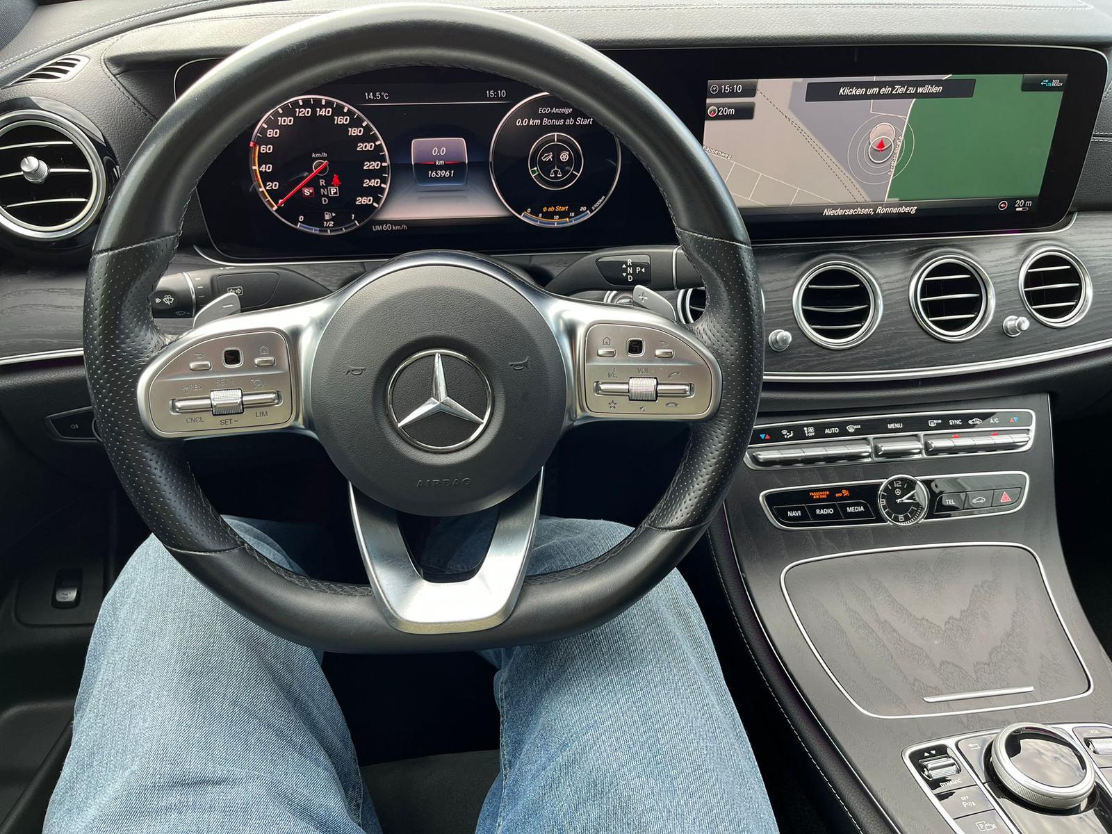Mercedes-Benz E 300 AMG Line/Kamera/Volldigitales/Sitzbelüft