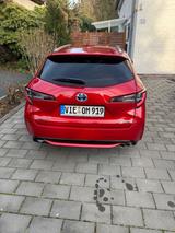 Toyota Corolla 2,0 Hybrid Team Deutsch Touring Spor... - Toyota Corolla: 2.0