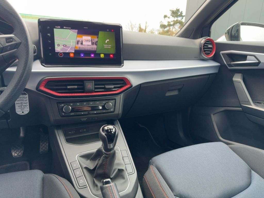 Fahrzeugabbildung SEAT Ibiza FR  NVI  WINTERP  RÜCKFAHRKAMERA