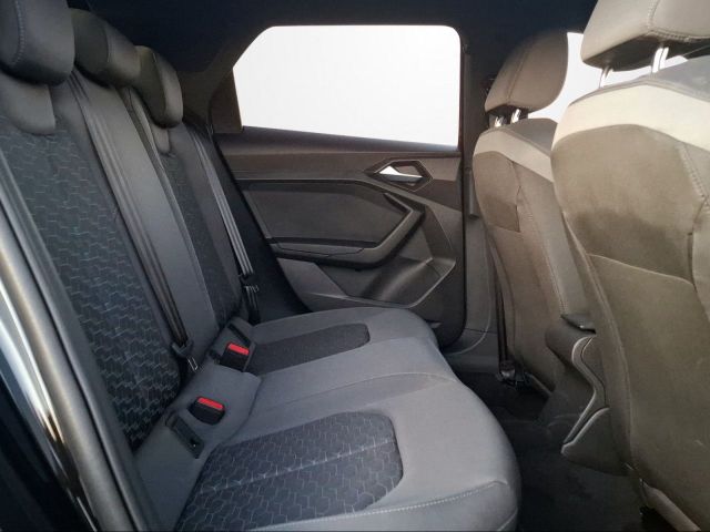 A1 SPORTBACK 30 TFSI ADVANCED LED+SHZ+PDC+DAB