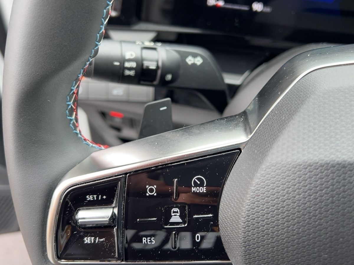 Renault Rafale - Bild 18