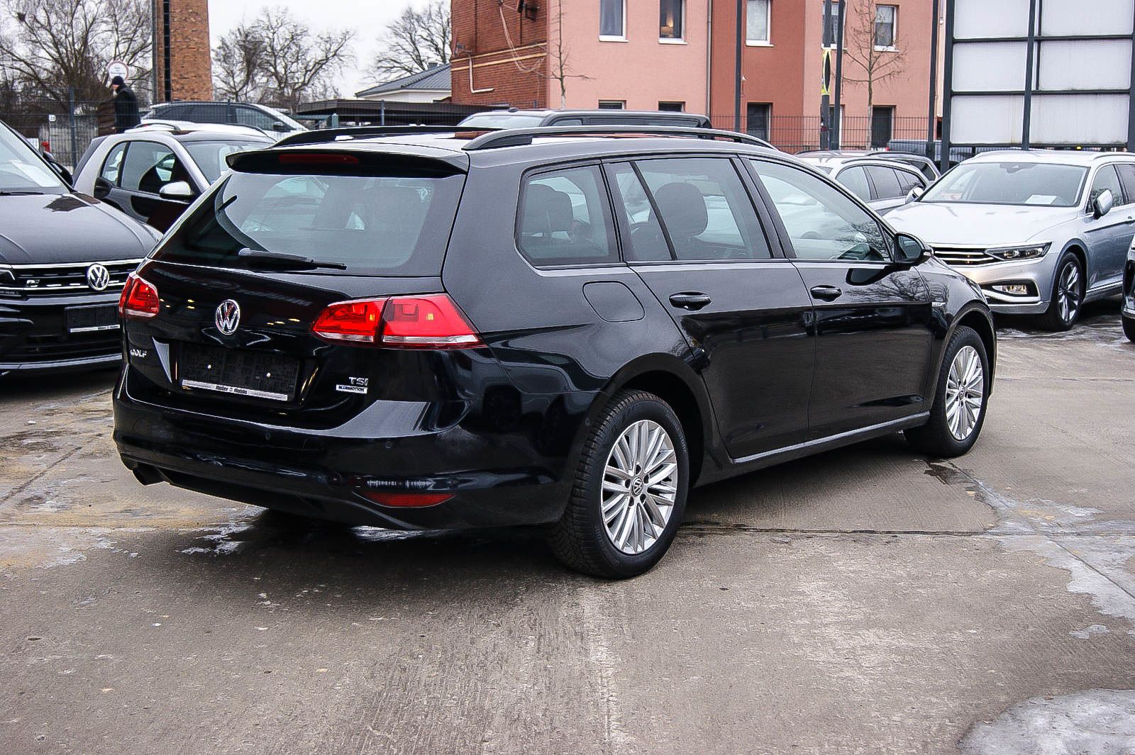Fahrzeugabbildung Volkswagen Golf 7 Variant 12TSI CUP BMT PARKLENKASSISTENT