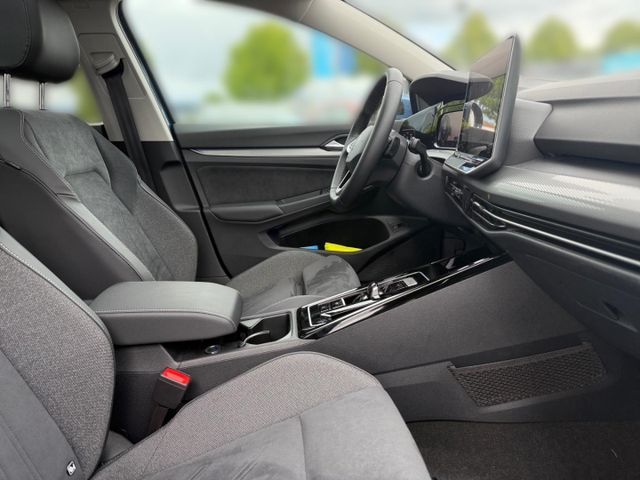 Golf Variant 8 VIII Style 1,5 l eTSI DSG AHK Pan