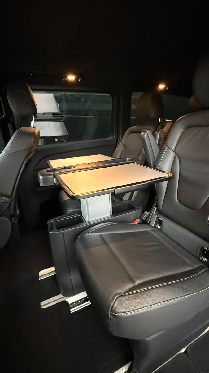 Mercedes-Benz Leder/AHK/2 Schiebetüren/Tisch/Sound