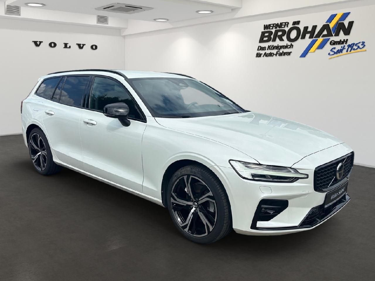 Fahrzeugabbildung Volvo V60 B4 Benzin Plus Dark 2WD