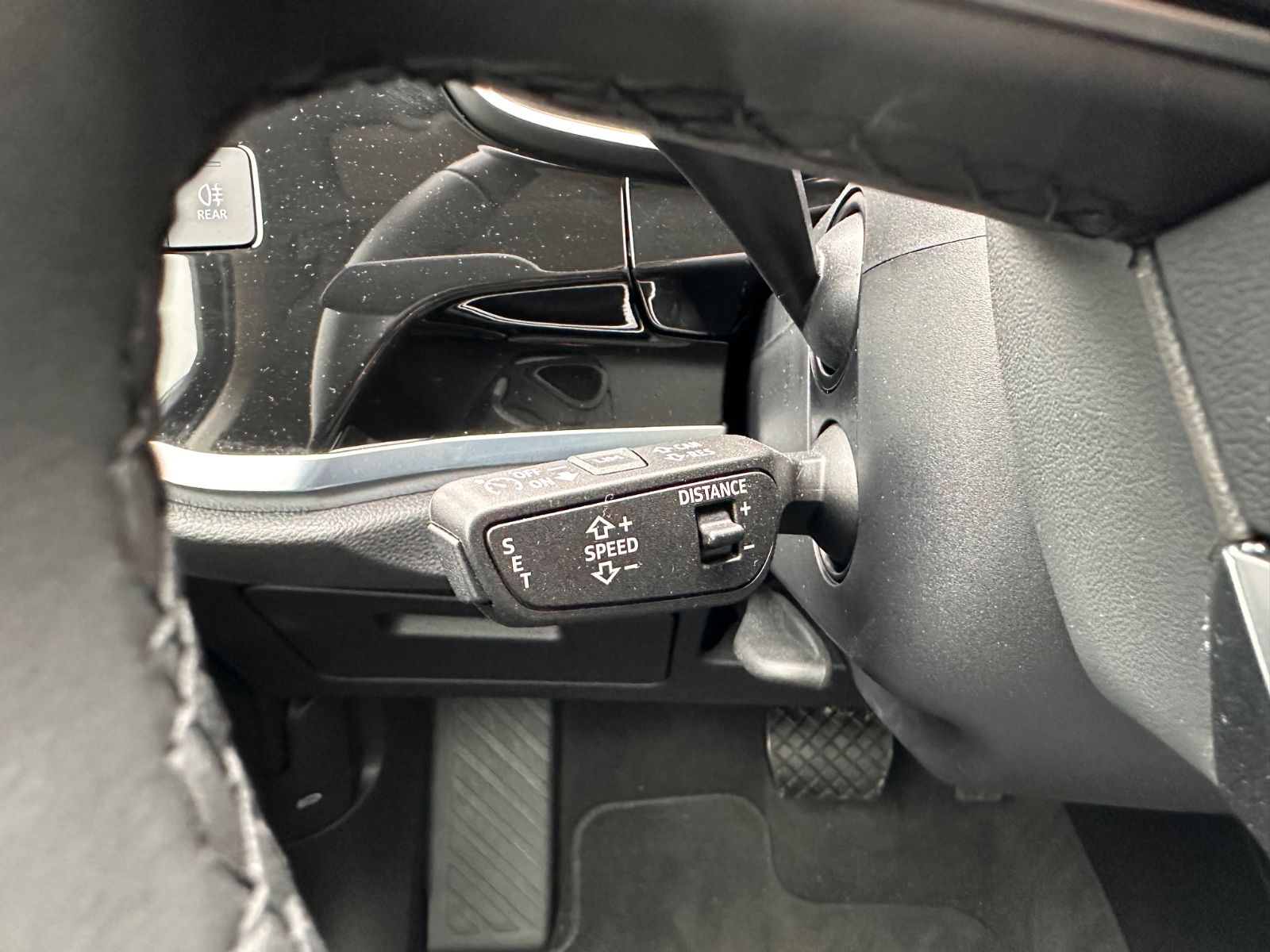 Fahrzeugabbildung Audi Q3 35 TFSI S line S Tronic Navi/ACC/SHZG/LED/PDC