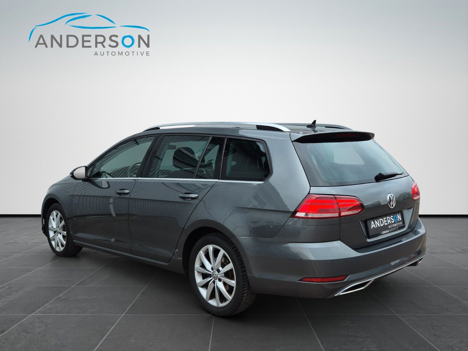 Fahrzeugabbildung Volkswagen GOLF VARIANT 1.5 TSI HIGHL KAM DSG LED ACC 17"
