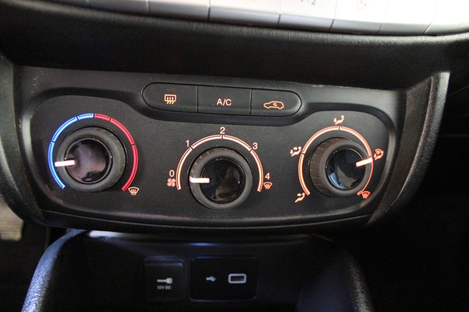 Fahrzeugabbildung Fiat Tipo 1.4   16V Street*5 Türer
