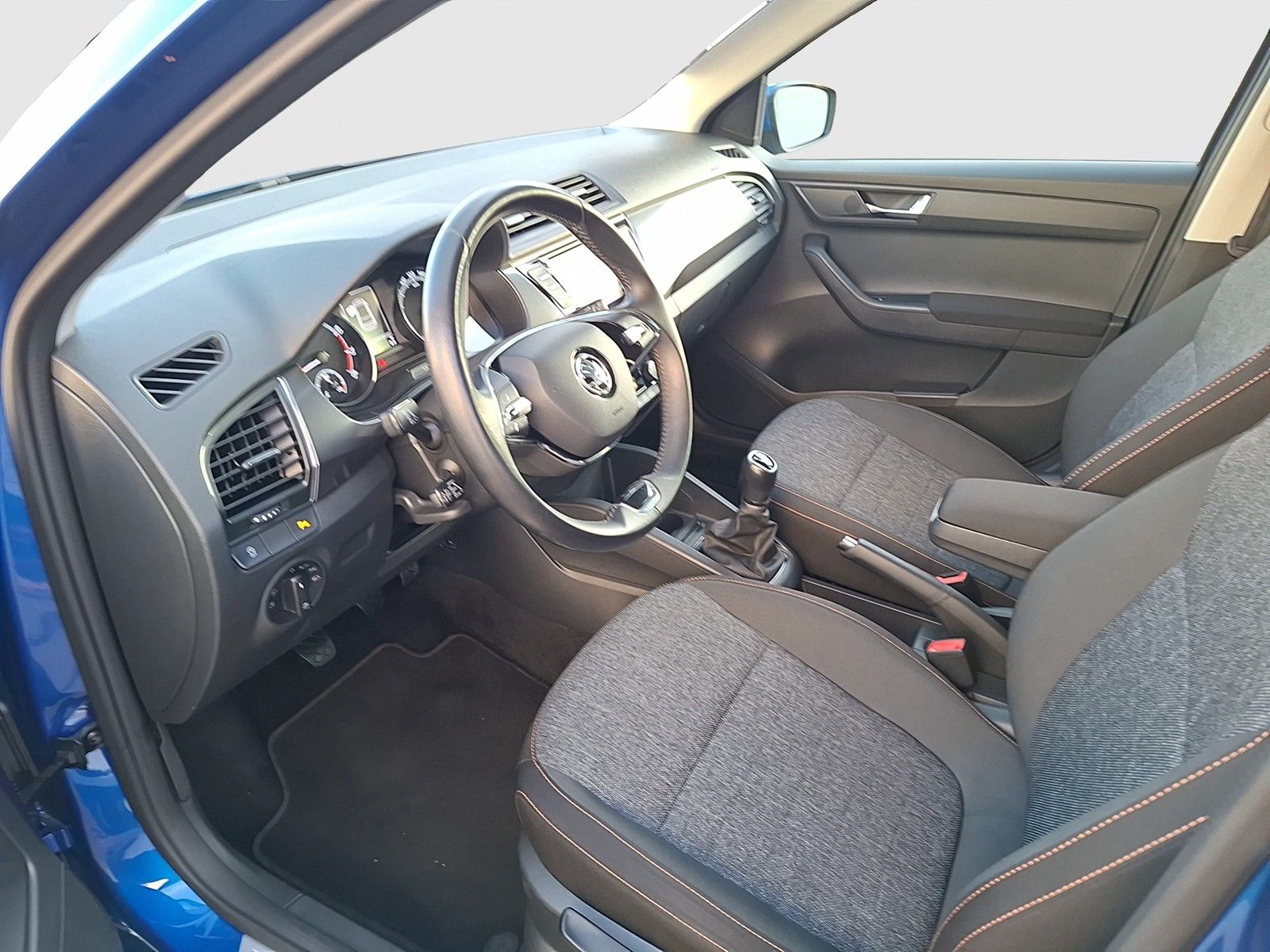 Fahrzeugabbildung SKODA Fabia TSI Best of Clever LED Navi ACC PDC SHZ LM