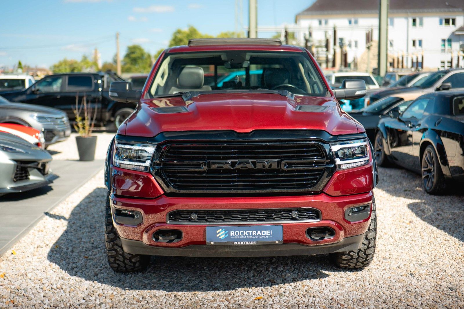 Fahrzeugabbildung Dodge RAM 5.7 V8 HEMI 4x4 NIGHT LARAMIE *Unfallfrei*